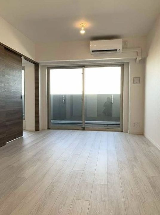 東京都中野区野方1の賃貸マンションの居間