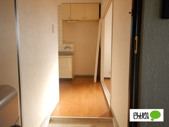 シーガルマンションの玄関