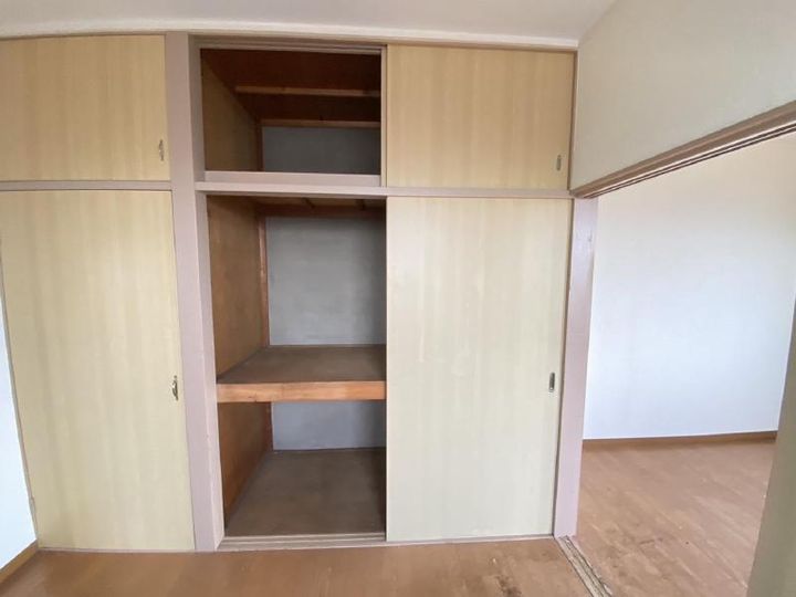 新井マンションの内装