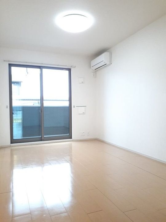 鹿児島県鹿児島市中山町(アパート)の賃貸物件の居間