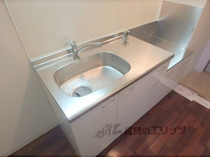 サムパティーク山科のキッチン