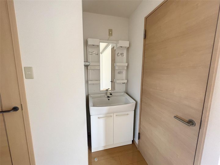 ビューヒルズBの内装