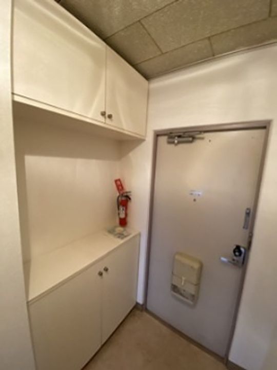 神奈川県小田原市西酒匂2(マンション)の賃貸物件の玄関