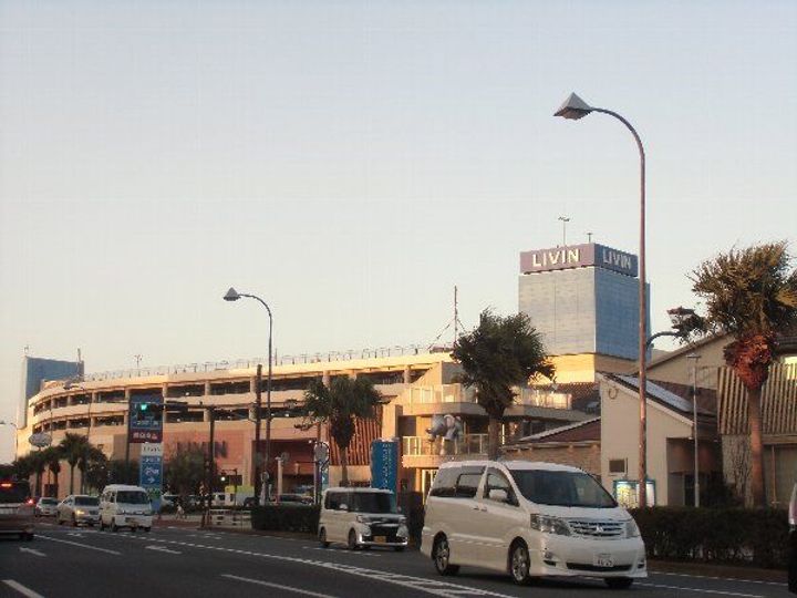 コスタ横須賀中央の周辺