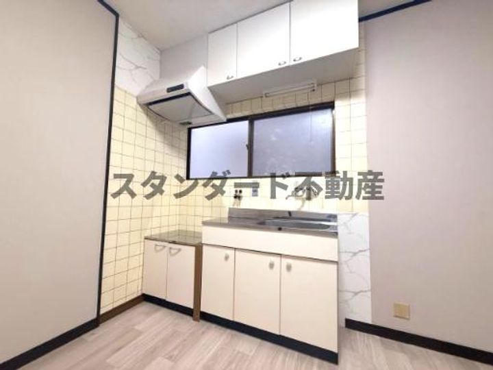 大阪府大阪市西成区梅南1(一戸建)の賃貸物件のキッチン