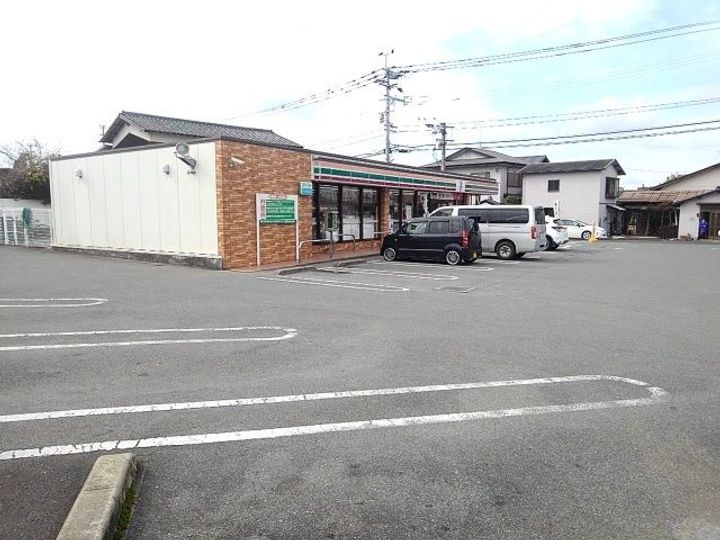 メゾン・アンジュCの周辺