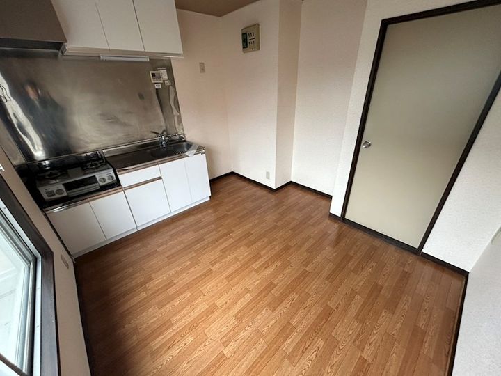 パールハイツ小林IIの居間