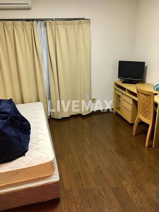 サンテミリオン品川西の居間