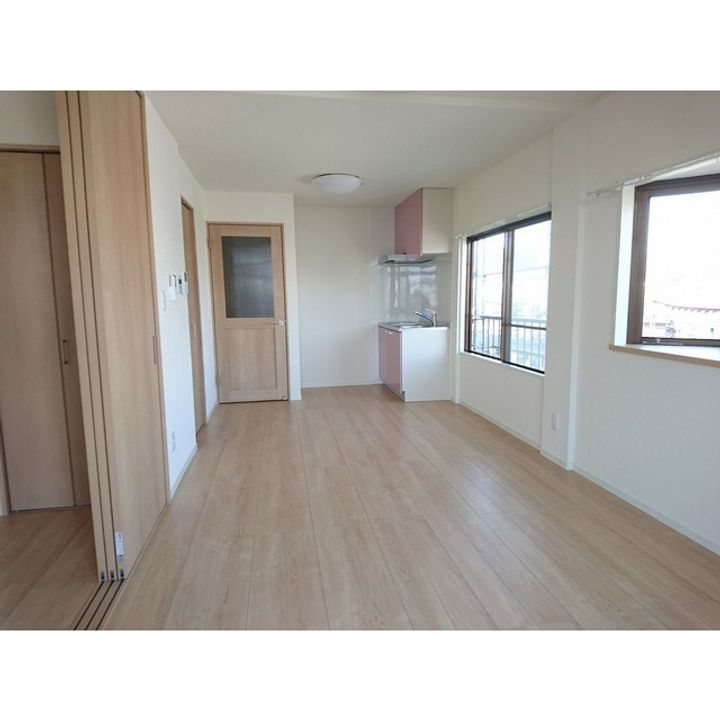 エスペシア華VIの居間