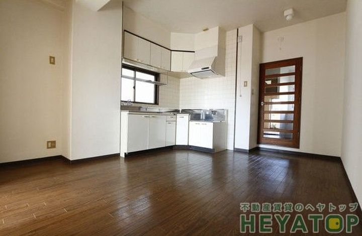 愛知県名古屋市天白区元八事1(マンション)の賃貸物件の居間