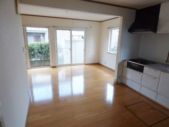 広島県広島市安佐南区川内5(一戸建)の賃貸物件の居間