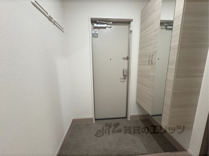 ジェイドウェルの玄関