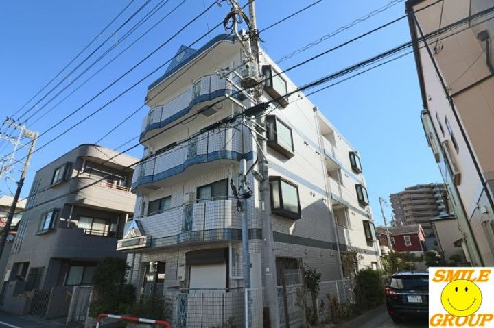 三善マンション本八幡の外観