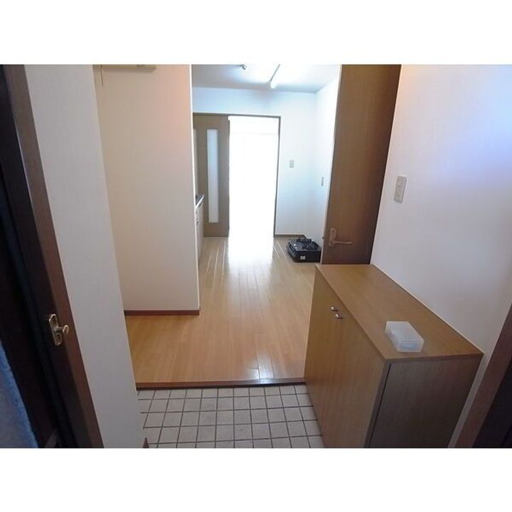 シャトーみずほの玄関