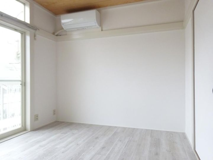 パレス南大泉の居間