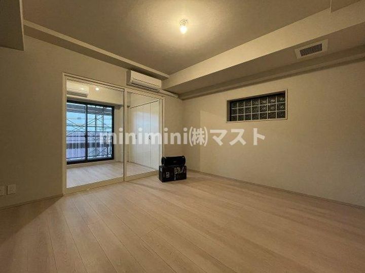 THE MUSIC COURTの居間