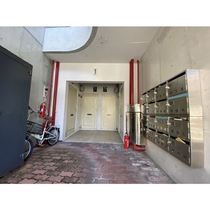 アルファビルの地図