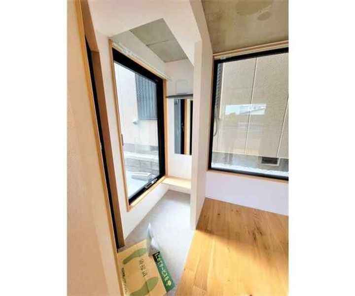 東京都足立区西新井栄町3(マンション)の賃貸物件の玄関