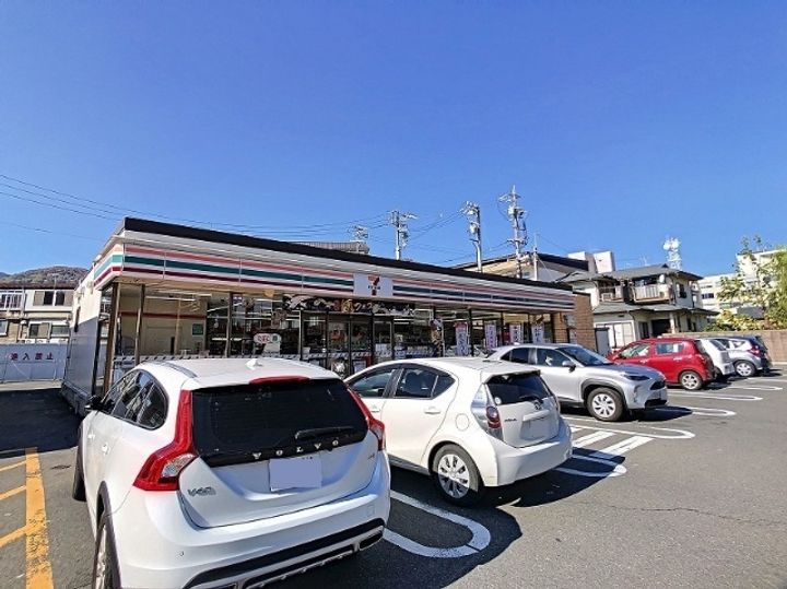 フィオーレ・ケンの周辺