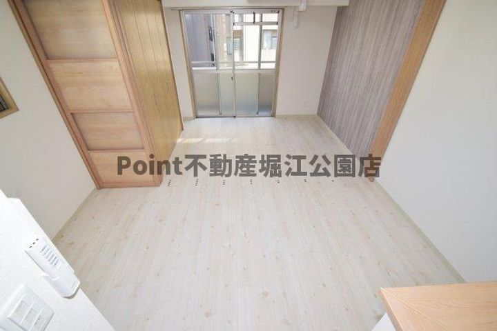 大阪府大阪市西区立売堀3(マンション)の賃貸物件の居間