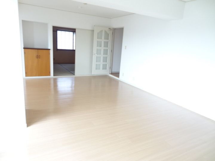大阪府豊中市刀根山1(マンション)の賃貸物件の居間