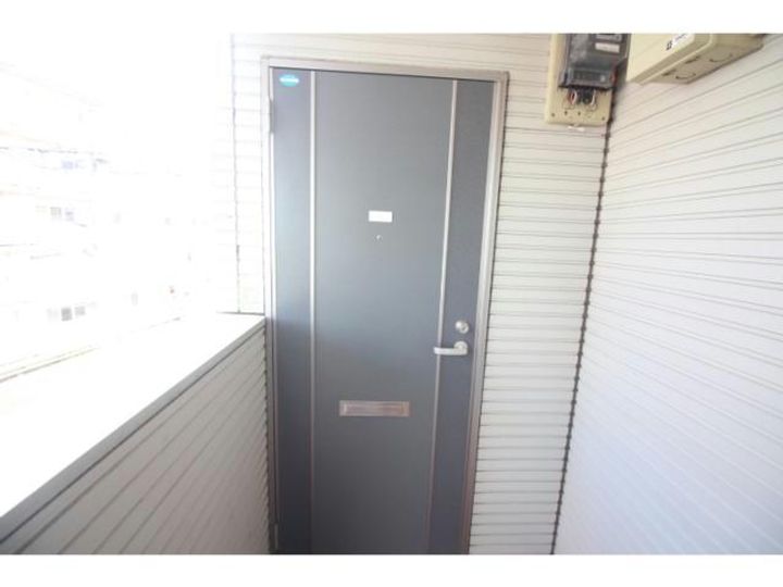 宮崎県都城市一万城町(アパート)の賃貸物件の玄関