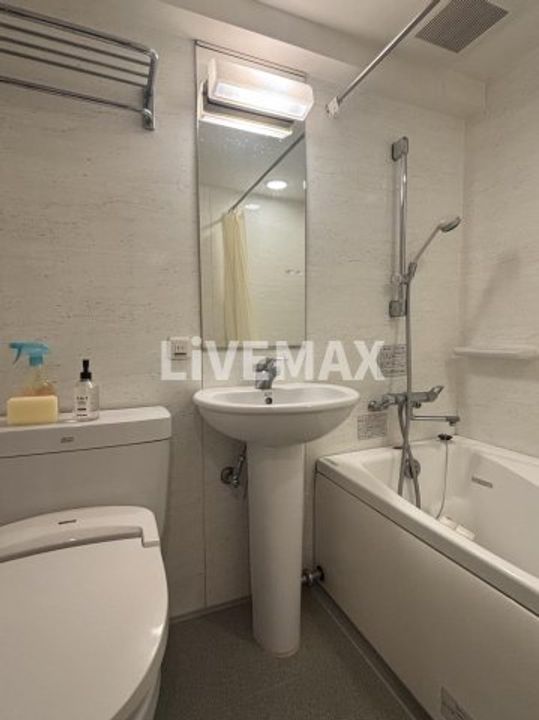 オーパスホームズ三田の内装