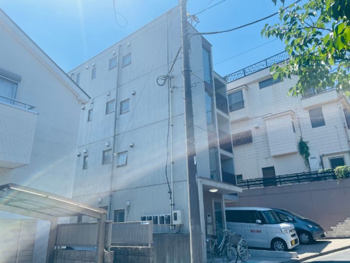 NBホームズ大宮の外観