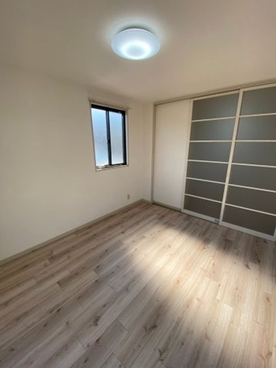 ディアス清水の居間