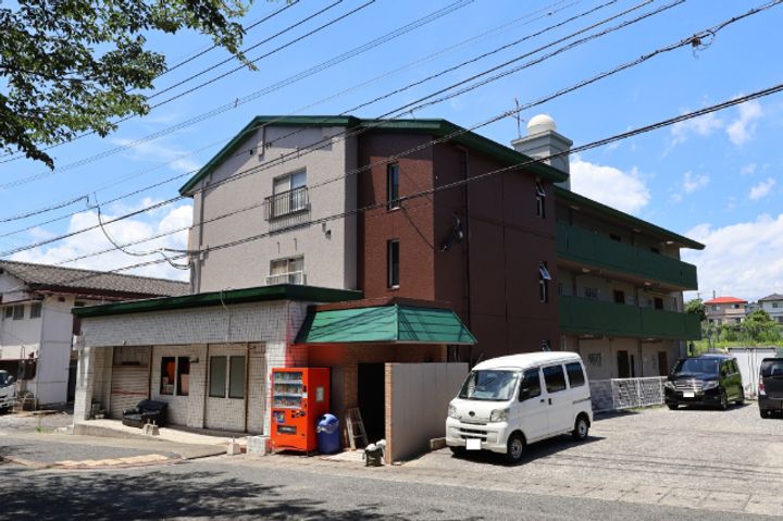 サンハイツ葛原の外観