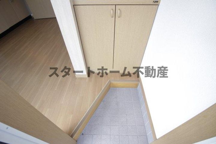 徳島県板野郡藍住町乙瀬字中田(一戸建)の賃貸物件の玄関