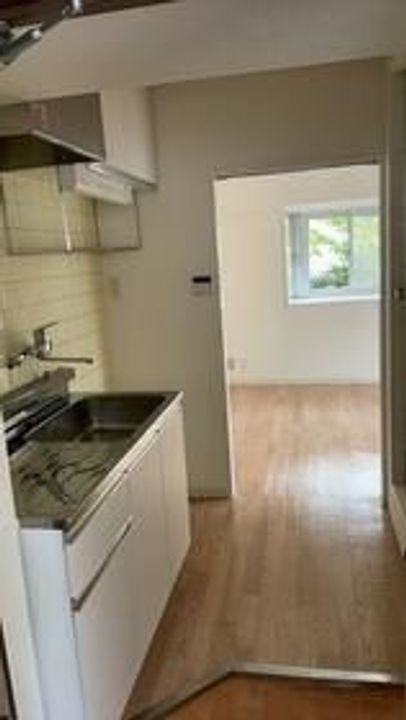 ユースフル駒沢大学の玄関