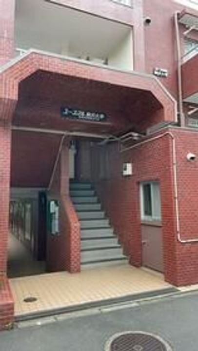 ユースフル駒沢大学の外観