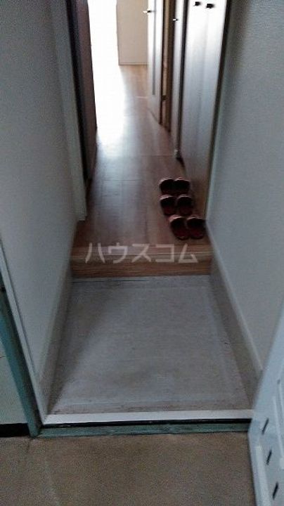 プラザローヤル5の玄関