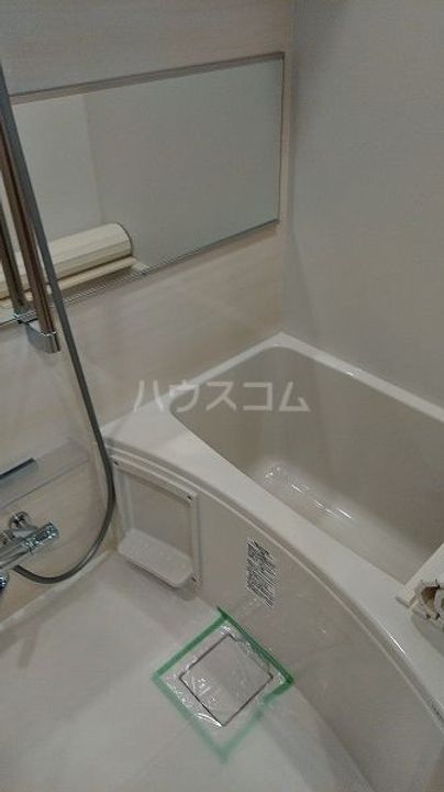 プラザローヤル5の風呂