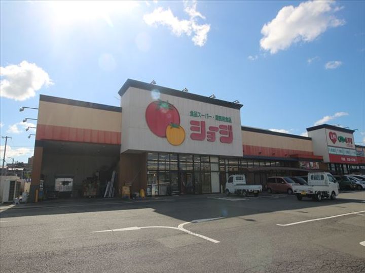 龍玉マンションIIの周辺