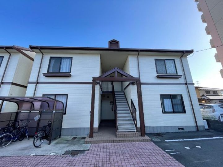 フレグランスサンコーB棟の外観