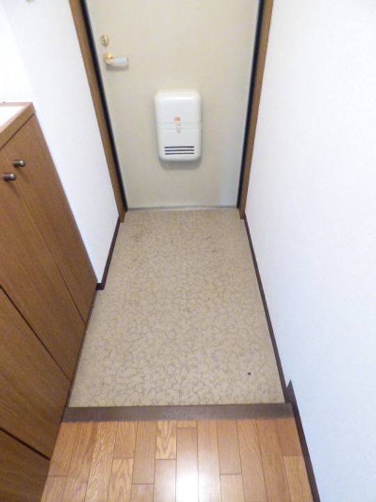 ノーブル須磨の玄関