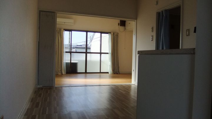 大倉ハイツの居間