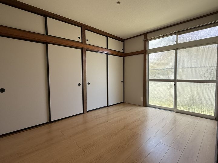 フタバコーポの居間