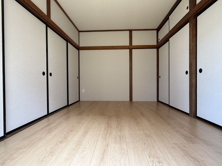 フタバコーポの居間