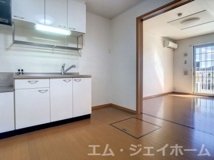 滋賀県甲賀市水口町北脇(アパート)の賃貸物件の居間