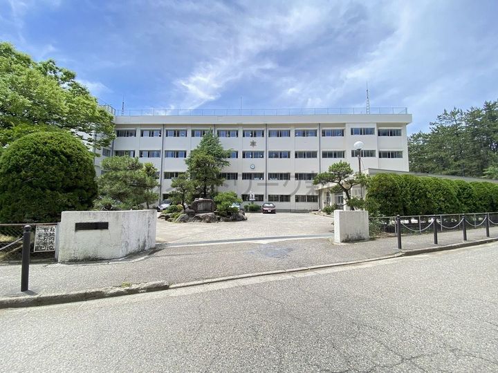 サンステージ小針の周辺