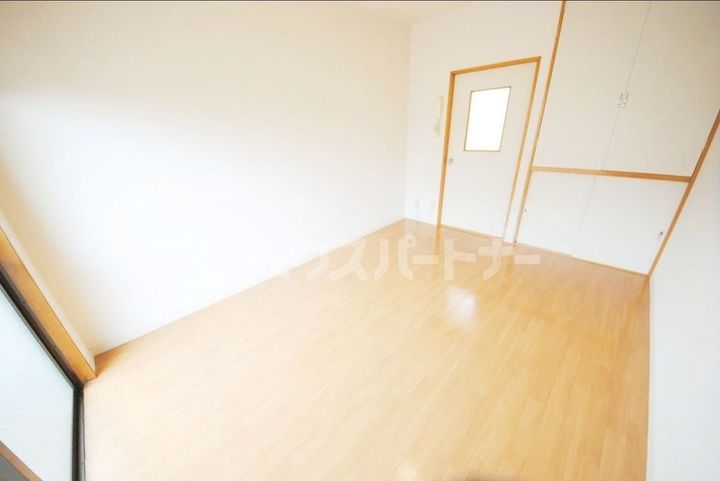 シェルフ関口の居間
