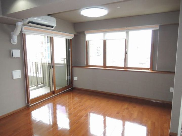 京都府京都市下京区綾西洞院町(マンション)の賃貸物件の居間