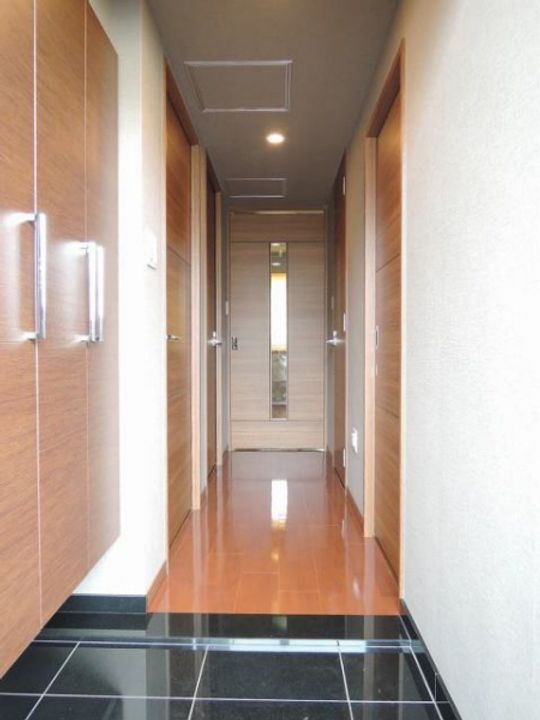 京都府京都市下京区綾西洞院町(マンション)の賃貸物件の玄関