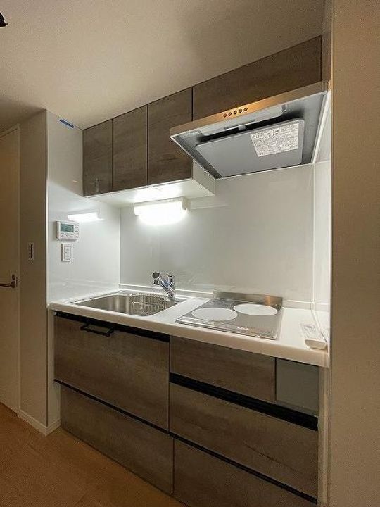 東京都港区六本木5(マンション)の賃貸物件のキッチン