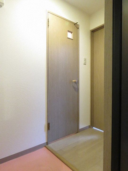 北海道札幌市中央区南六条西26(マンション)の賃貸物件の玄関