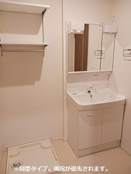 ミイキ IIの内装