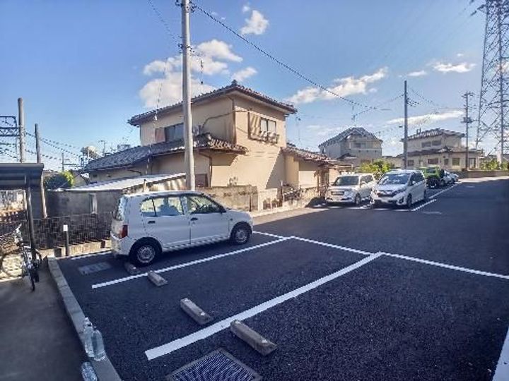 レオネクストヒルサイドテラス参の地図